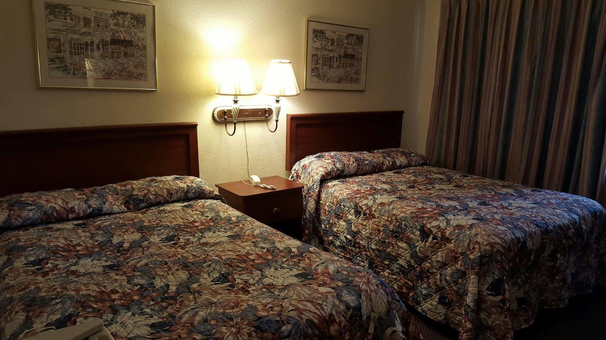 Deluxe Inn Motel - Хоумстед Екстериор снимка